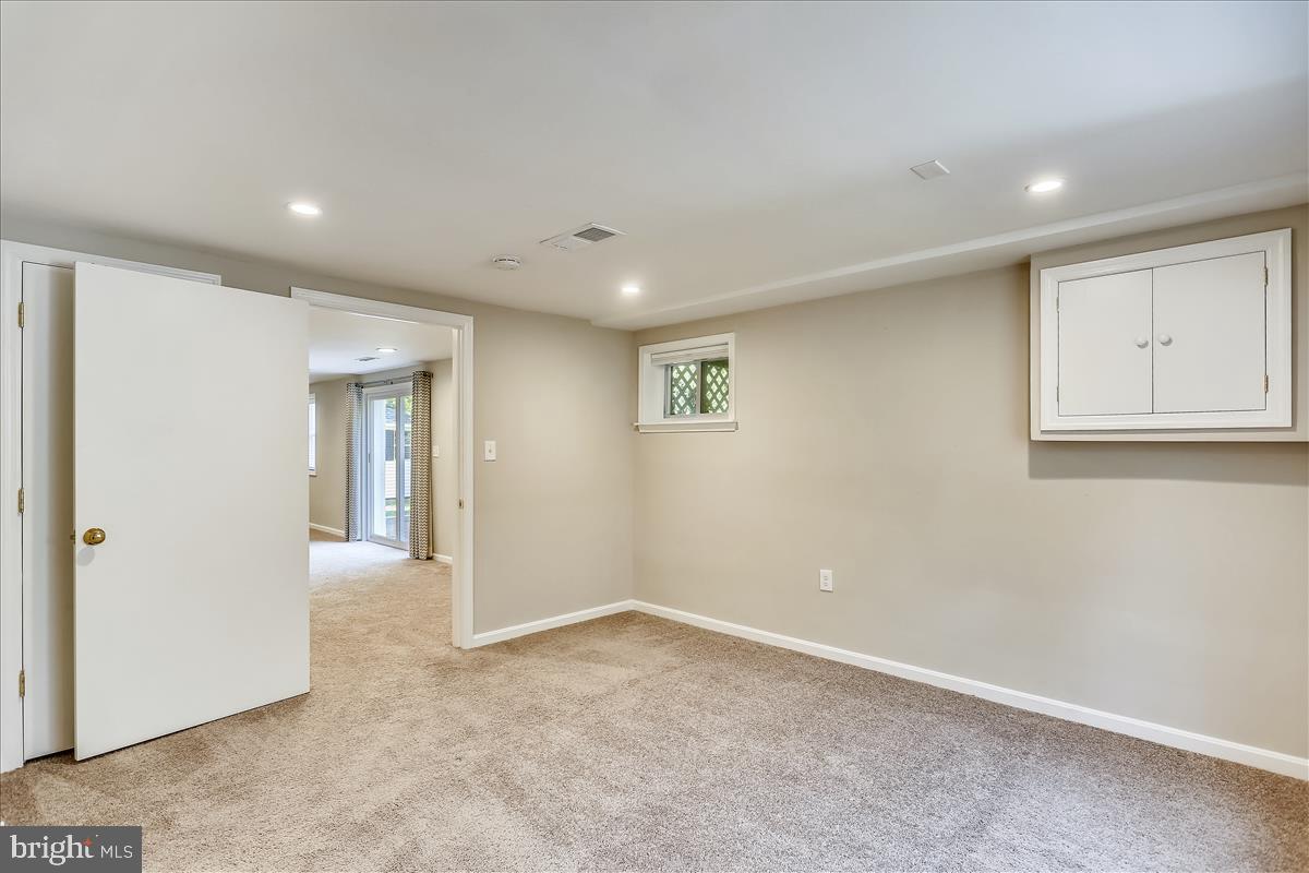 8602 Grubb Road Chevy Chase, MD 20815 - Photo 50 of 106 Master bedroom