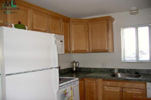 29230 Hoover Road Warren, MI 48093 - Photo 3 of 7 248584-2.JPG