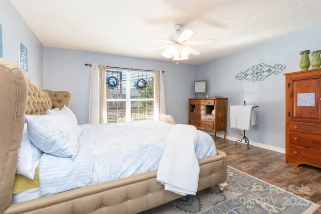 $455,000 | 22 Ivy Garden Road, Candler, NC 28715