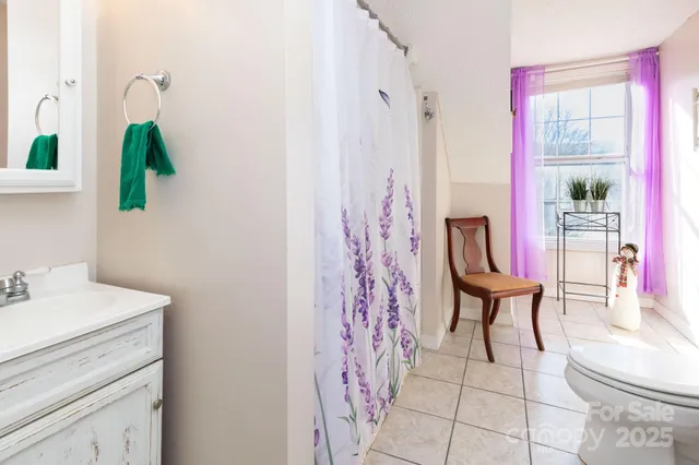 $455,000 | 22 Ivy Garden Road, Candler, NC 28715