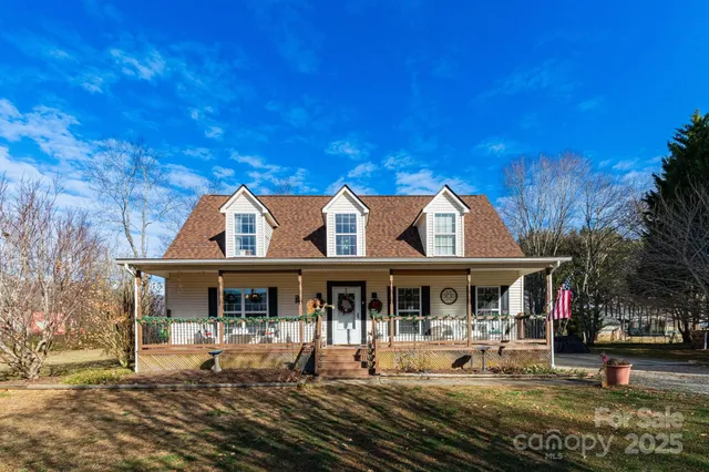 $455,000 | 22 Ivy Garden Road, Candler, NC 28715