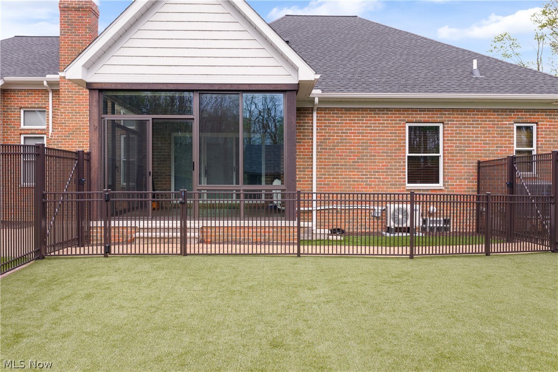 8622 Hunters Ridge Run Wadsworth, OH 44281 - Photo 9 of 43