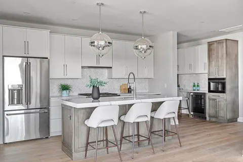 $1,199,999 | 44 Ellery Street, Unit PH1, Boston, MA 02127