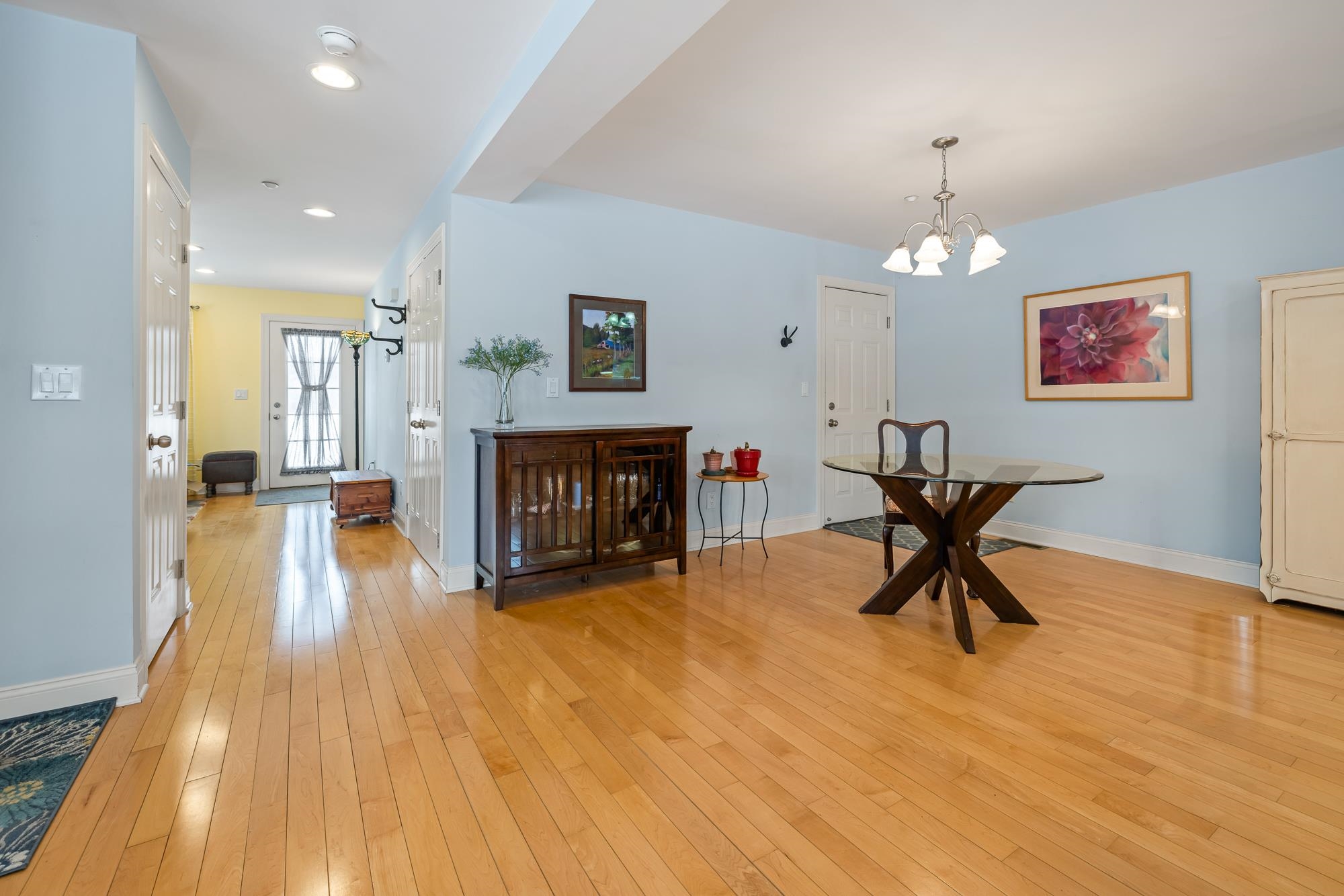 25 Rio Vista Lebanon, NH 03784 - Photo 7 of 20