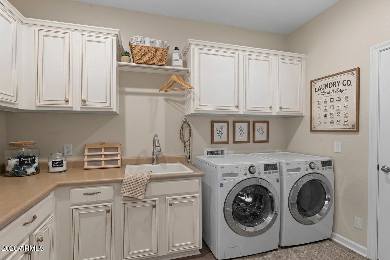 3269 Rising Sun Ridge Wickenburg, AZ 85390 - Photo 9 of 28 Laundry room