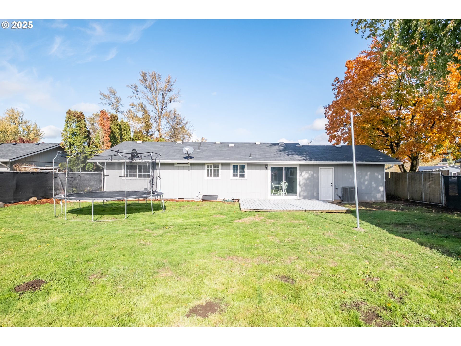 562 Elm Street Jefferson, OR 97352 - Photo 15 of 16 a view of a house with a backyard