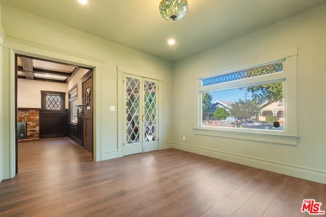 $1,299,000 | 2180 West 31st Street, Los Angeles, CA 90018
