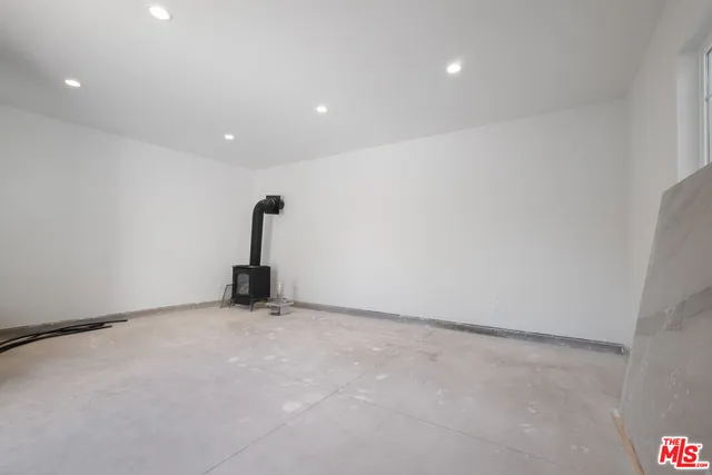 $1,299,000 | 2180 West 31st Street, Los Angeles, CA 90018