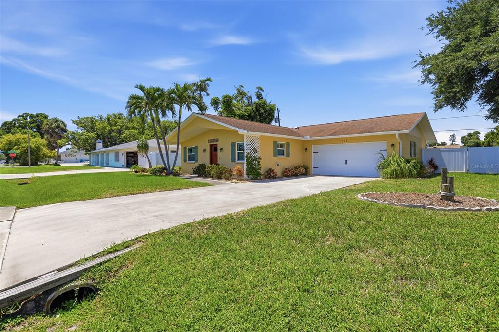 707 Beverly Road Venice, FL 34293 - Photo 28 of 59