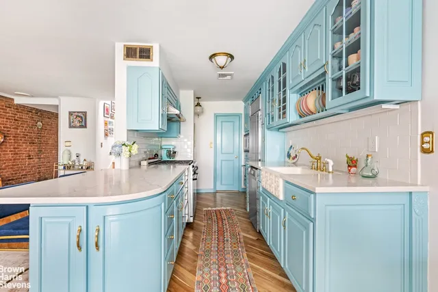 $1,995,000 | 347 West 22nd Street, Unit 9 | Chelsea