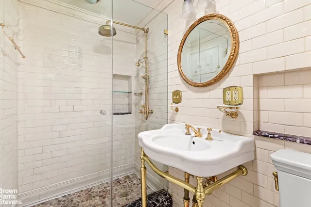 $1,995,000 | 347 West 22nd Street, Unit 9 | Chelsea