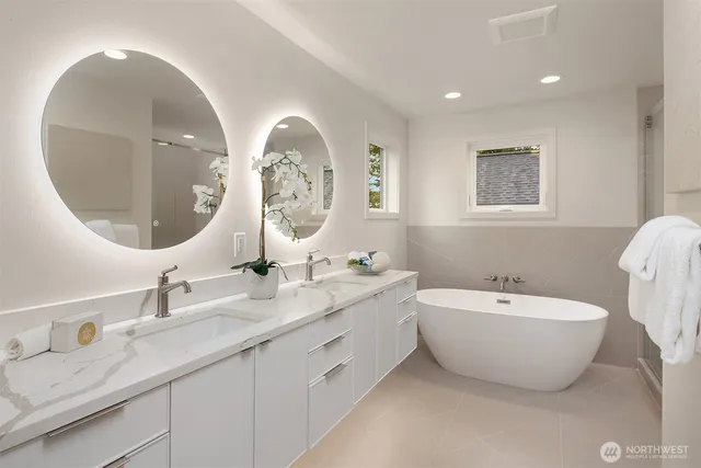 $2,275,000 | 815 18th Avenue West, Kirkland, WA 98033