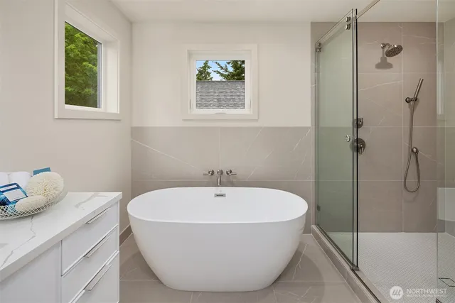 $2,275,000 | 815 18th Avenue West, Kirkland, WA 98033