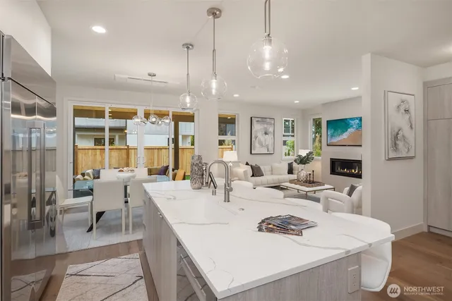 $2,275,000 | 815 18th Avenue West, Kirkland, WA 98033