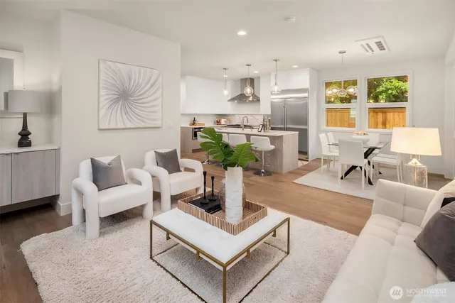 $2,275,000 | 815 18th Avenue West, Kirkland, WA 98033