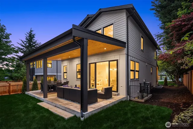 $2,275,000 | 815 18th Avenue West, Kirkland, WA 98033