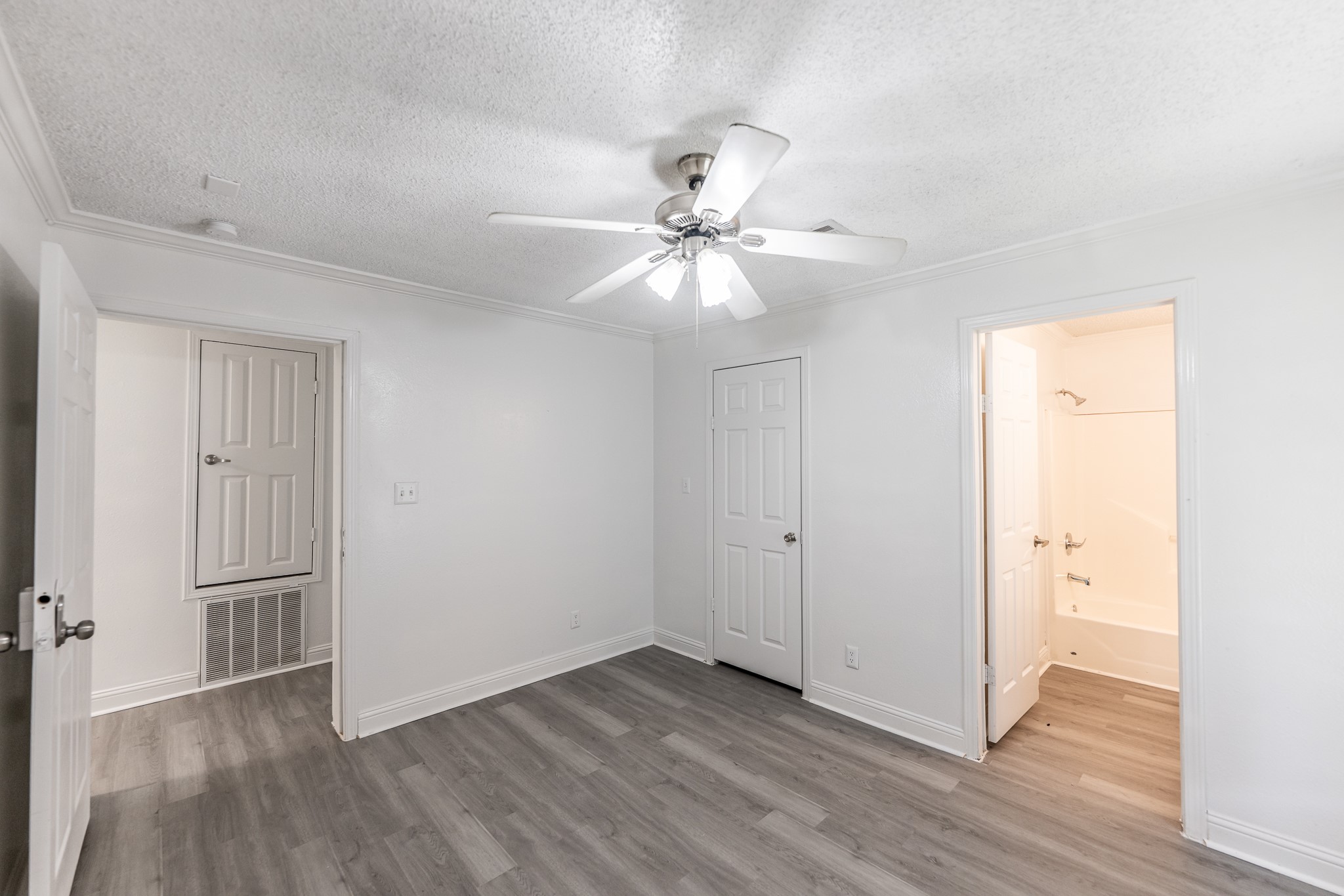 130 Varsity Drive Huntsville, TX 77340 - Photo 18 of 22 Photos show typical layout and finishes; actual unit may vary.