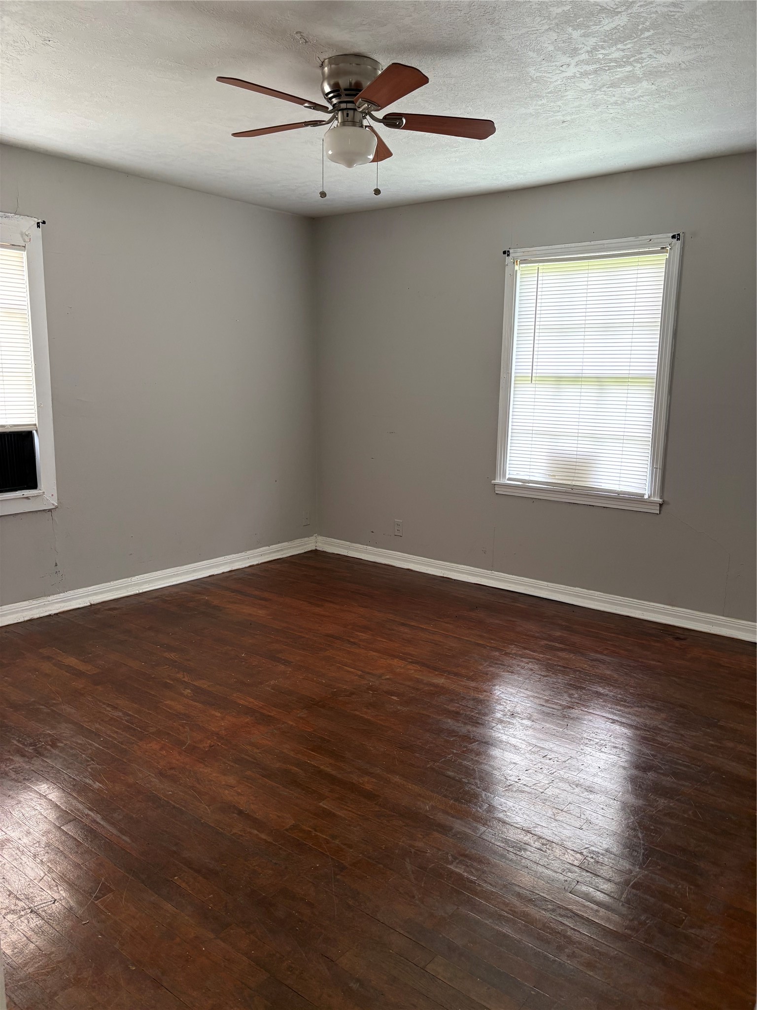 3935 Cosby Street Houston, TX 77021 - Photo 5 of 15
