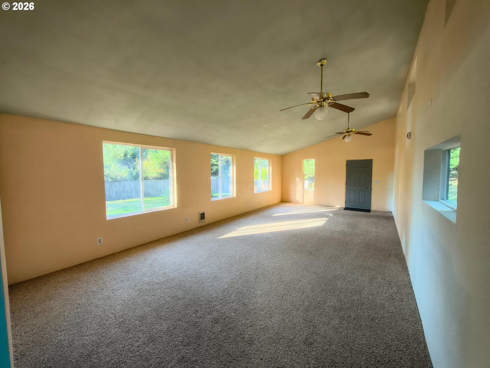 91136 Seaview Street Coos Bay, OR 97420 - Photo 3 of 19