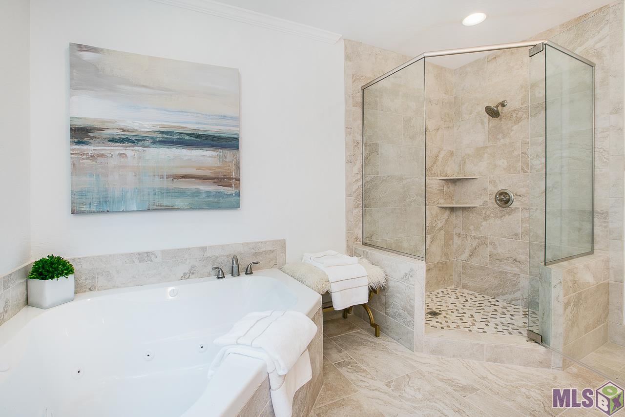 3118 Broussard Street Baton Rouge, LA 70808 - Photo 17 of 36 Master Bath