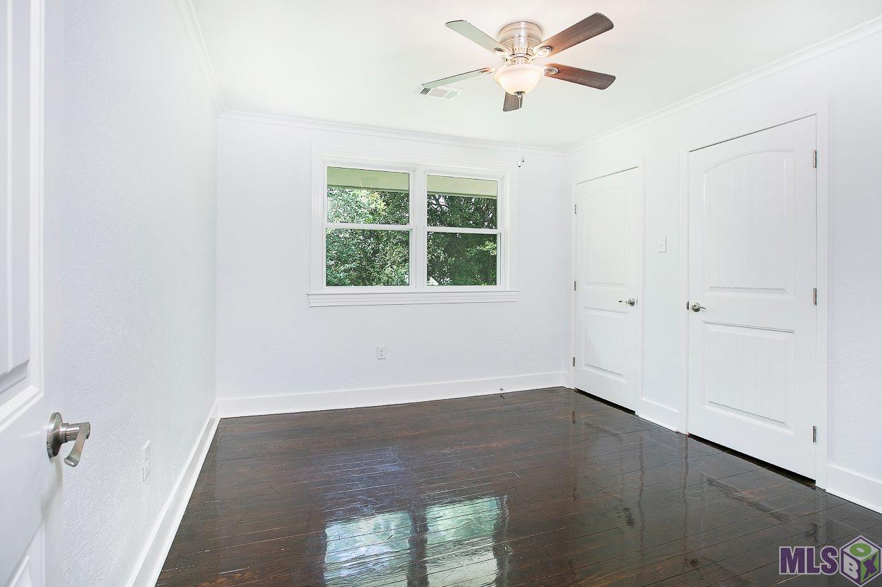 3118 Broussard Street Baton Rouge, LA 70808 - Photo 21 of 36 Guest Bedroom Upstairs