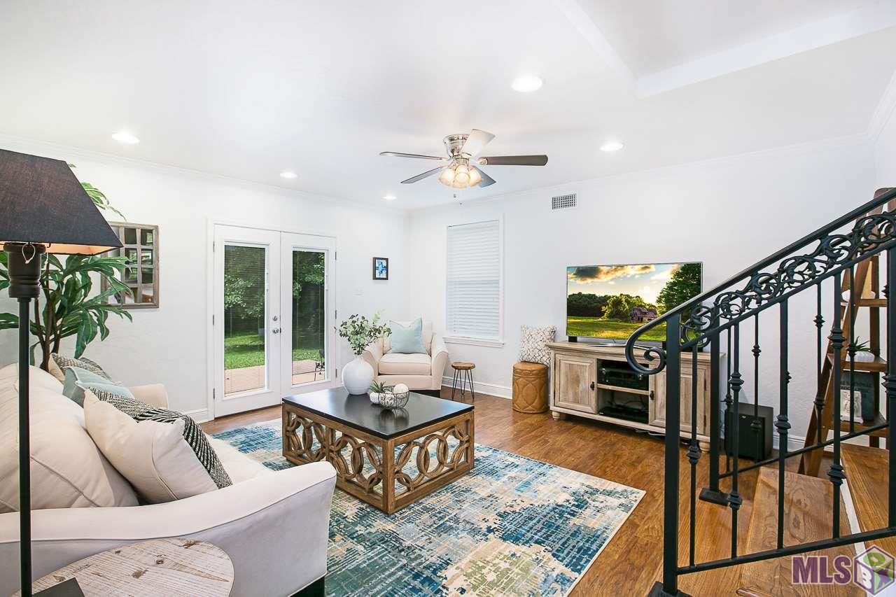 3118 Broussard Street Baton Rouge, LA 70808 - Photo 9 of 36 2nd/Casual Living Room