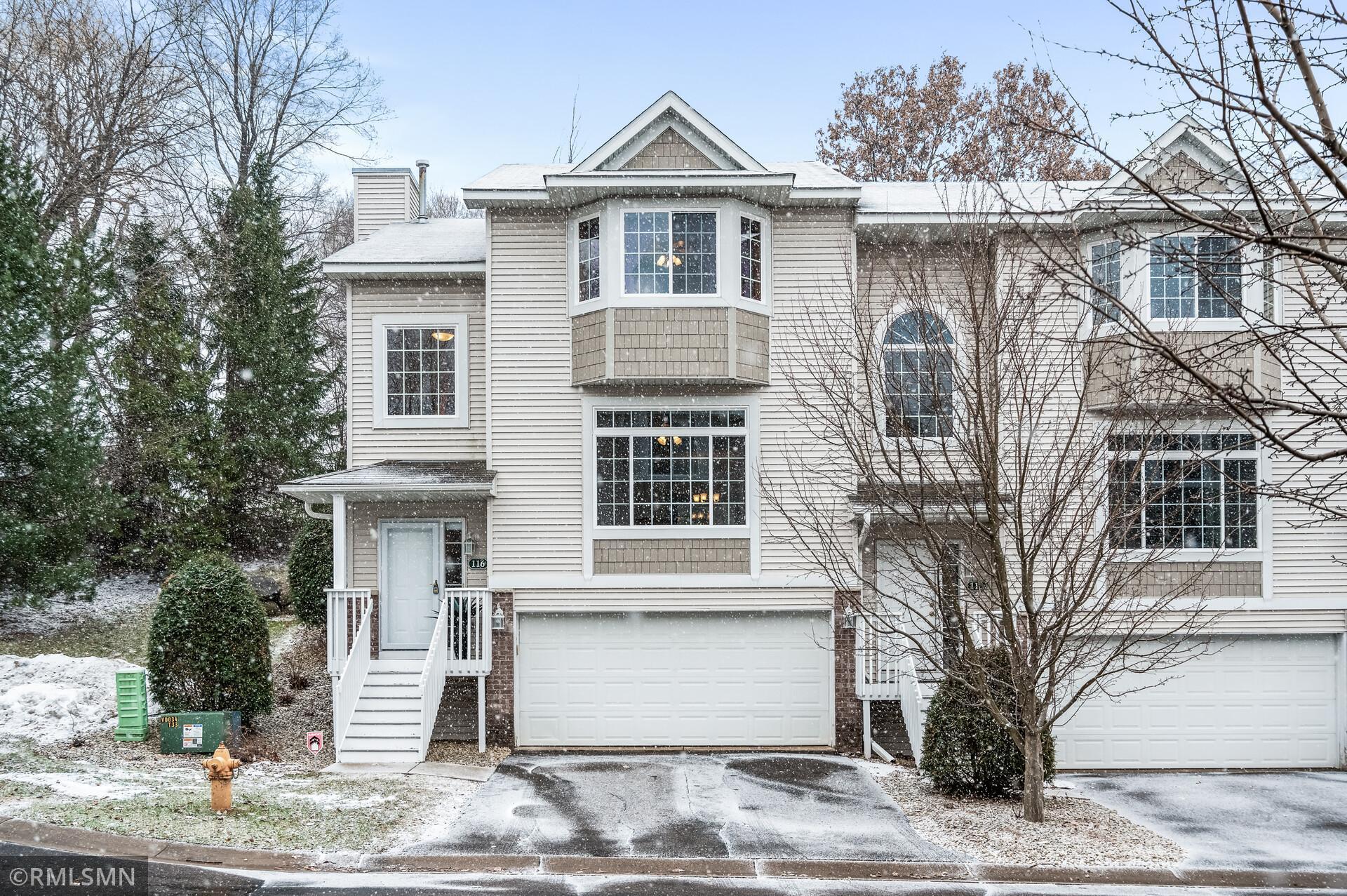 320 McKnight Road South, Unit 116 Maplewood, MN 55119 - Photo 1 of 31 Gallery Image 1
