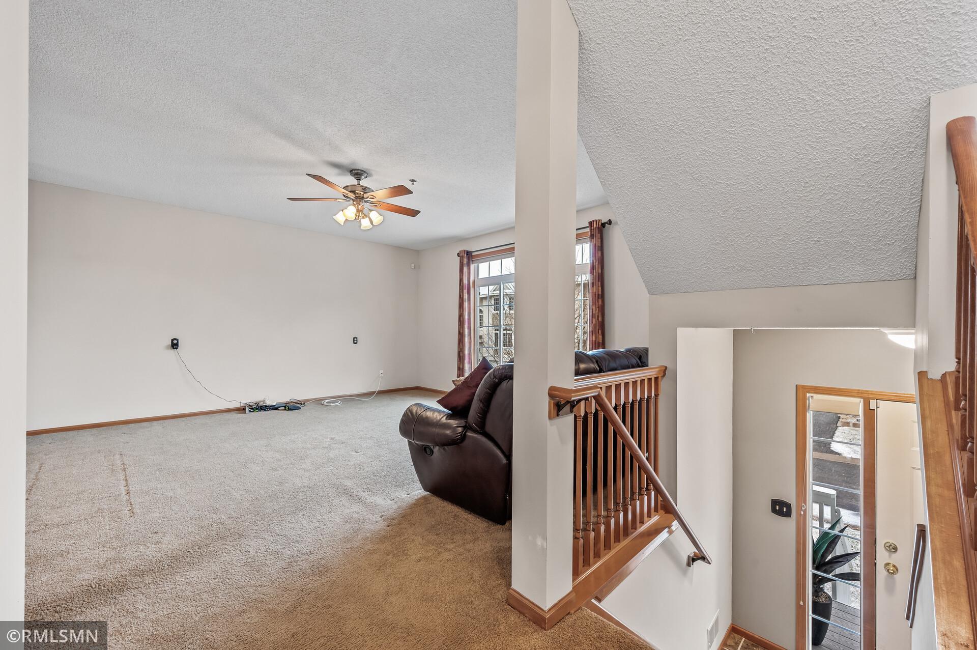 320 McKnight Road South, Unit 116 Maplewood, MN 55119 - Photo 3 of 31 Gallery Image 3