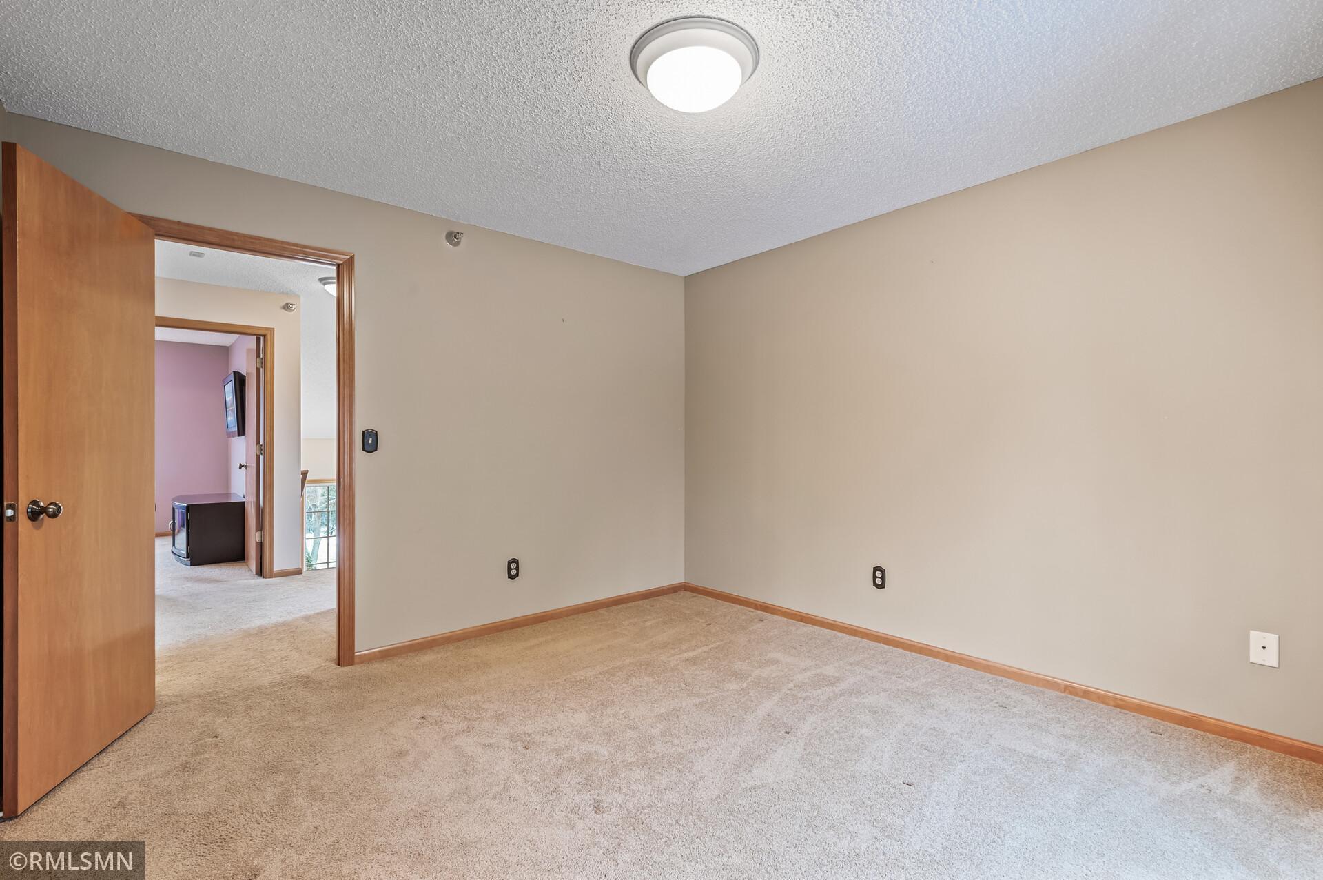 320 McKnight Road South, Unit 116 Maplewood, MN 55119 - Photo 23 of 31 Gallery Image 23