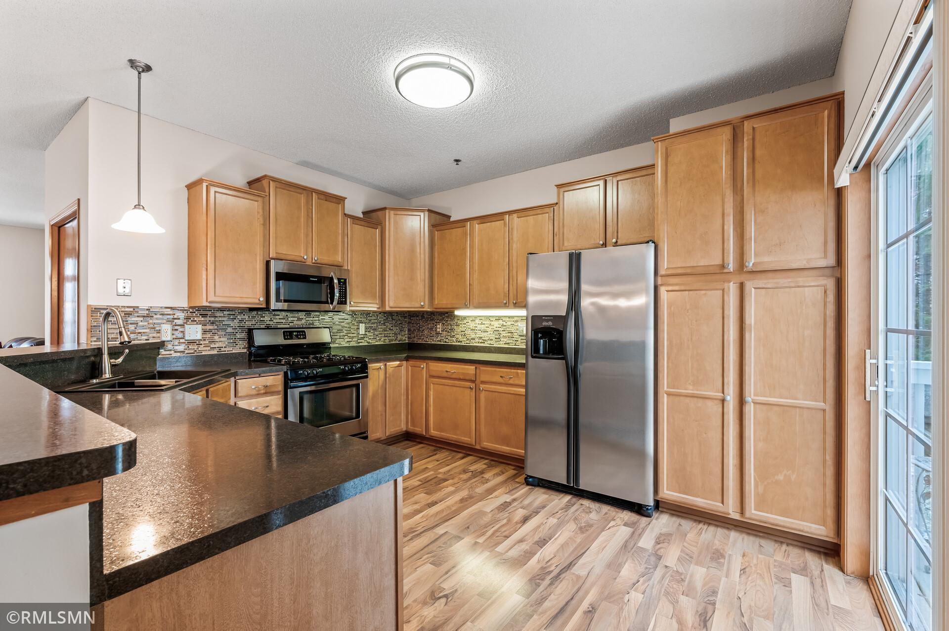 320 McKnight Road South, Unit 116 Maplewood, MN 55119 - Photo 9 of 31 Gallery Image 9