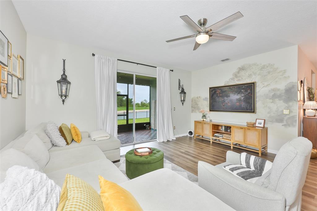 11527 Cedar Valley Drive Riverview, FL 33569 - Photo 15 of 51