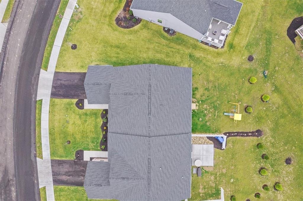 718 Celia Way Harmony, PA 16037 - Photo 19 of 23