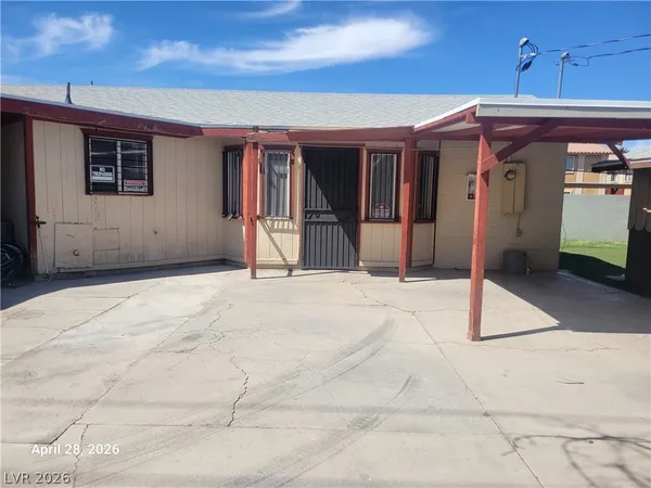 $945 | 3012 South Mountain Vista Street, Unit B, Las Vegas, NV 89121