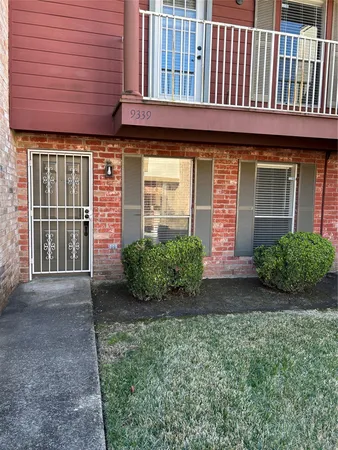 $1,285 | 9339 Westwood Village Drive, Houston, TX 77036