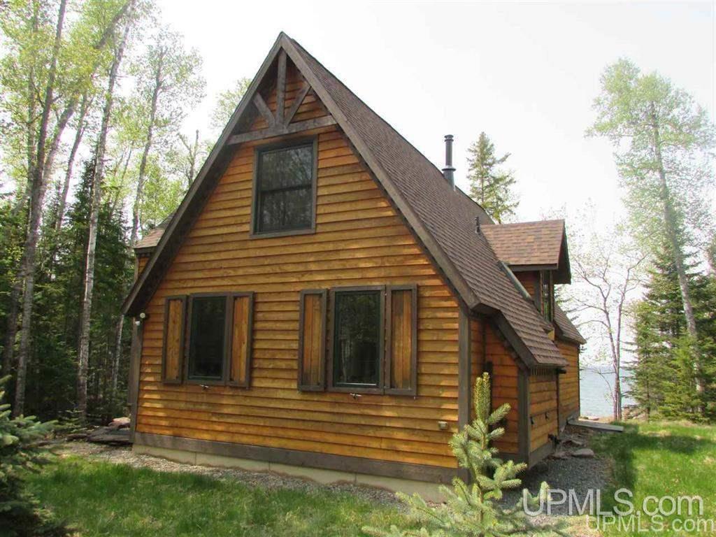 20563 Point Abbaye Road Lanse, MI 49946 - Photo 2 of 33