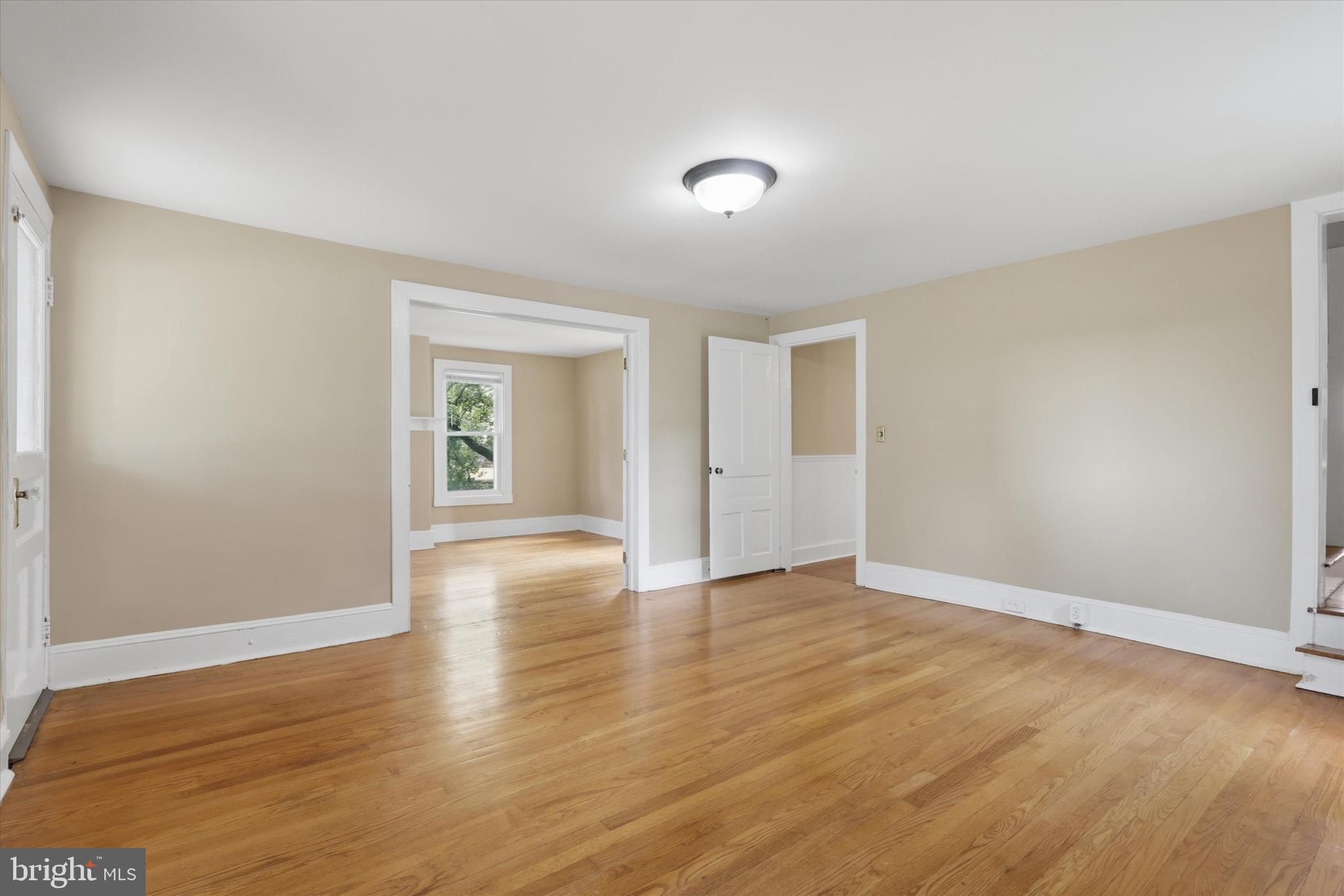 8606 Yellow Springs Road Frederick, MD 21702 - Photo 4 of 54