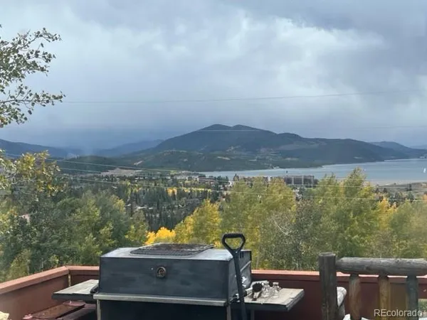 $950,000 | 403 J Road, Silverthorne, CO 80498