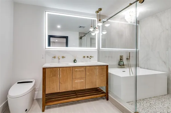 $799,900 | 3895 Antigua Circle, Dallas, TX 75244