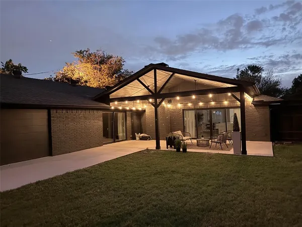 $799,900 | 3895 Antigua Circle, Dallas, TX 75244