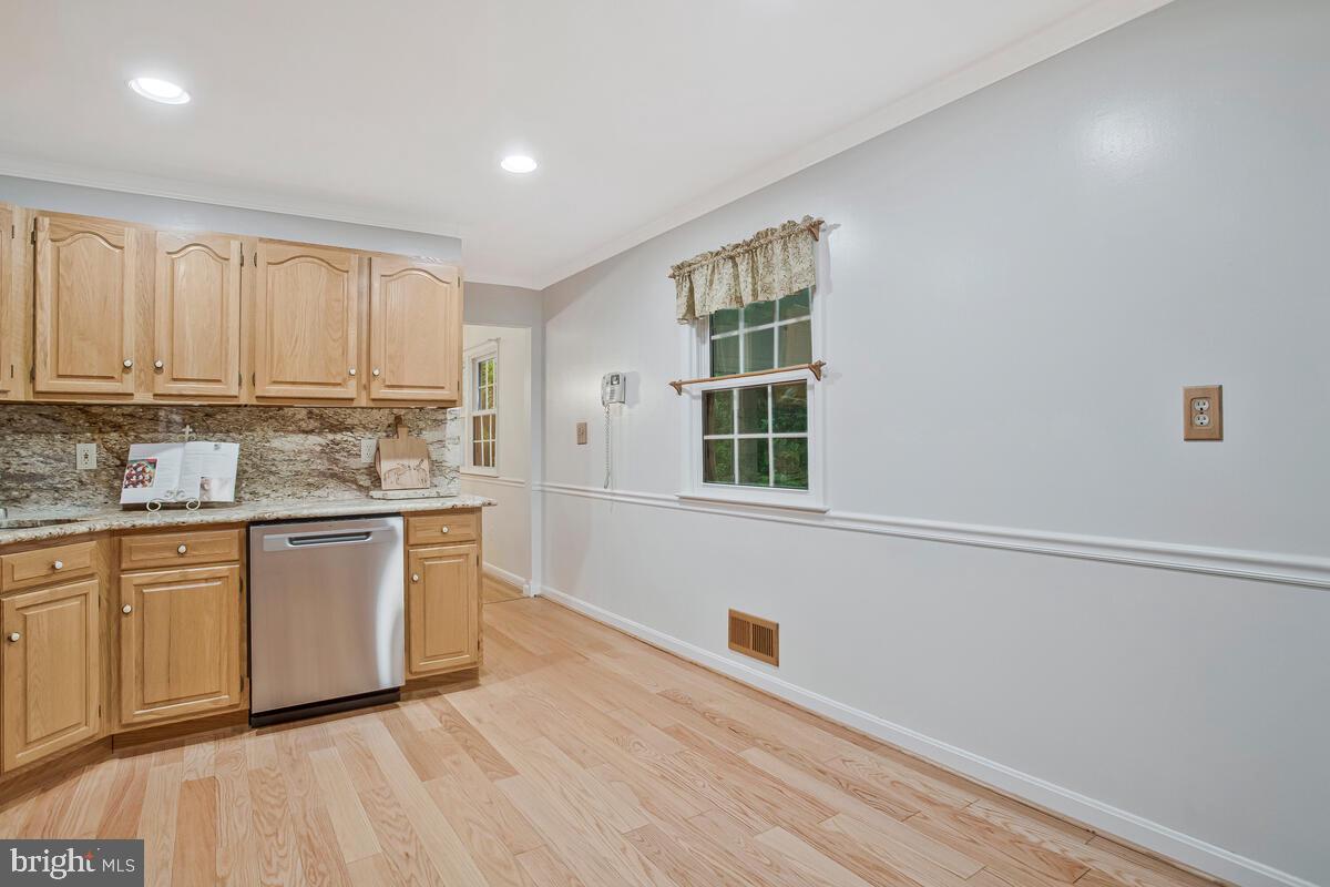6221 Woodland Road Linthicum Heights, MD 21090 - Photo 12 of 47 Gallery Image 12