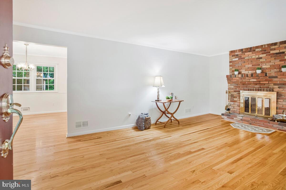 6221 Woodland Road Linthicum Heights, MD 21090 - Photo 6 of 47 Gallery Image 6