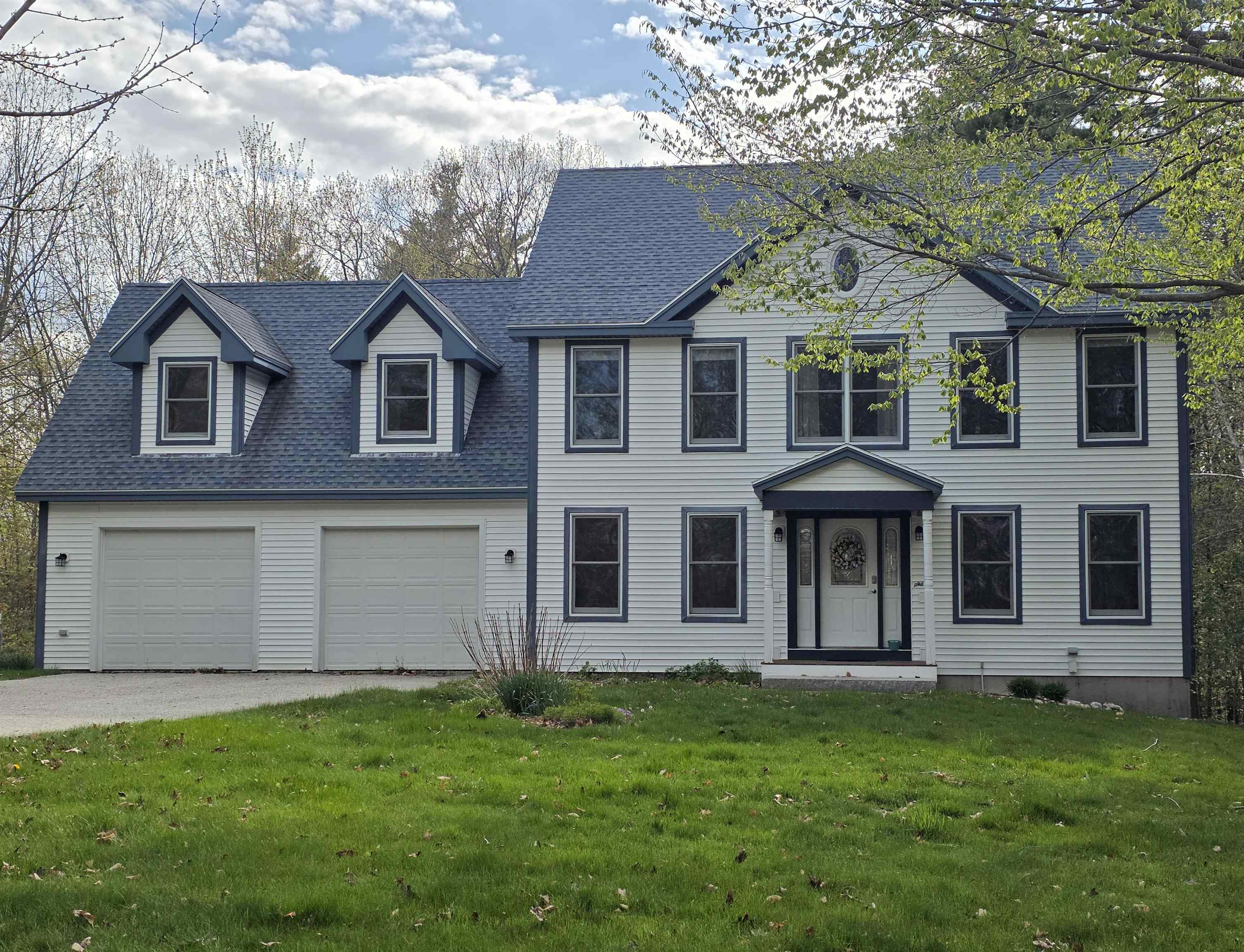 762 Robinson Road Pembroke, NH 03275 - Photo 1 of 36 Gallery Image 1