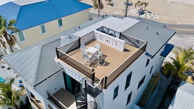 $3,890,000 | 2105 Avenue C, Bradenton Beach, FL 34217