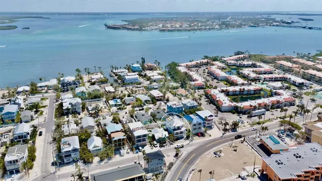 $3,890,000 | 2105 Avenue C, Bradenton Beach, FL 34217