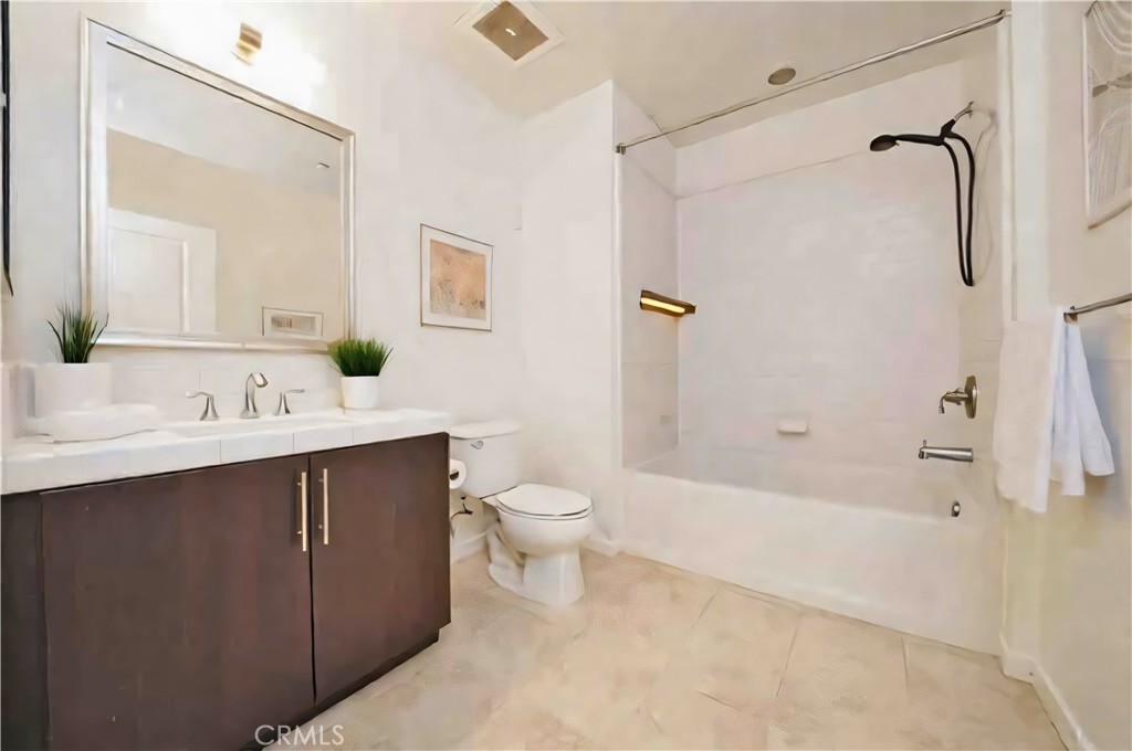 21 Gramercy, Unit 421 Irvine, CA 92612 - Photo 13 of 20