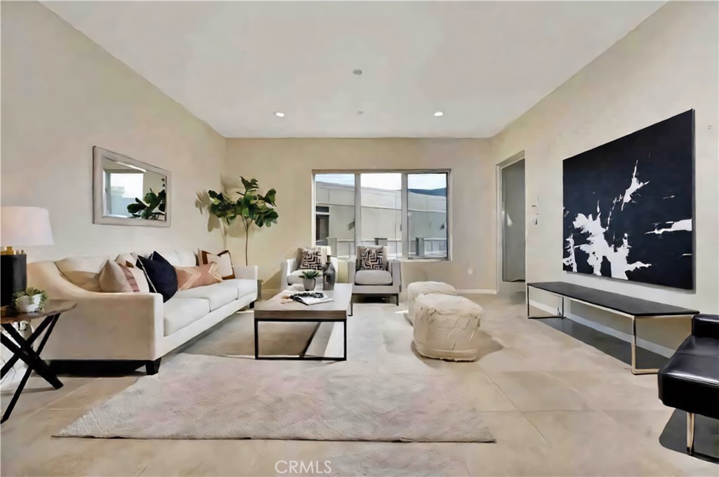 21 Gramercy, Unit 421 Irvine, CA 92612 - Photo 4 of 20