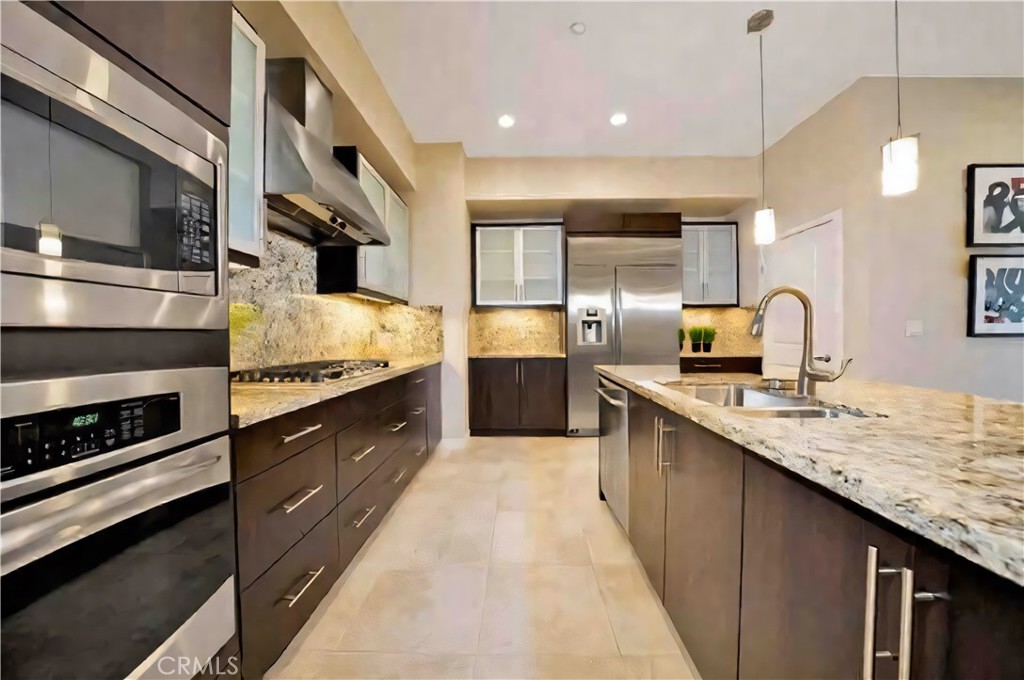 21 Gramercy, Unit 421 Irvine, CA 92612 - Photo 9 of 20