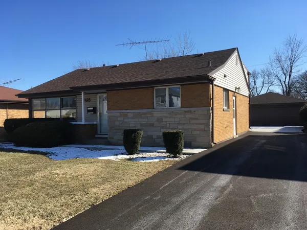 $2,700 | 7425 Lake Street, Morton Grove, IL 60053