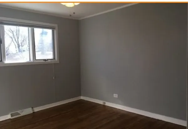 $2,700 | 7425 Lake Street, Morton Grove, IL 60053