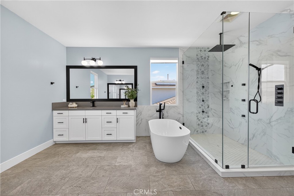 30467 Stage Coach Road Menifee, CA 92584 - Photo 41 of 76 Primary Ensuite Bathroom